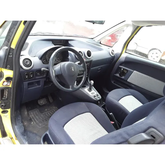 PEUGEOT 1007 '2006 1.6 16V CAT AMARILLO