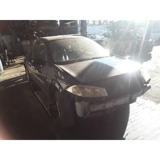 RENAULT MEGANE II BERLINA 3P '2004 1.5 DCI DIESEL NEGRO