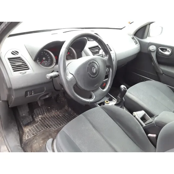 RENAULT MEGANE II BERLINA 5P '2004 * NEGRO