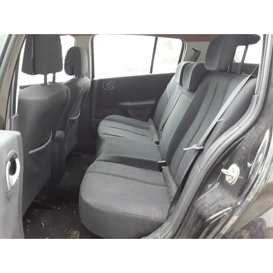 RENAULT MEGANE II BERLINA 5P '2004 * NEGRO