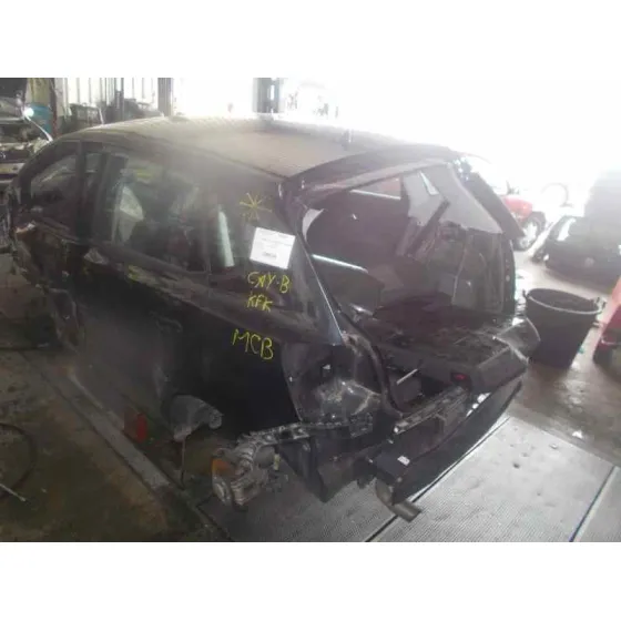 VOLKSWAGEN POLO (6R1) '2011 1.6 TDI NEGRO