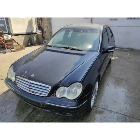 MERCEDES CLASE C (W203) BERLINA '2005 2.7 CDI 20V CAT NEGRO