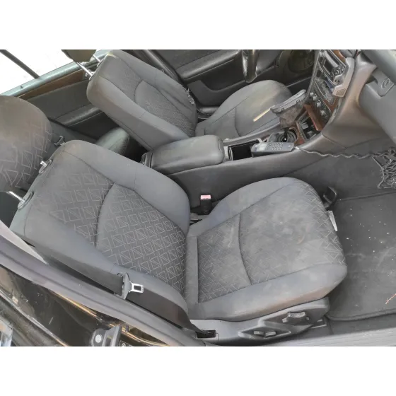 MERCEDES CLASE C (W203) BERLINA '2005 2.7 CDI 20V CAT NEGRO
