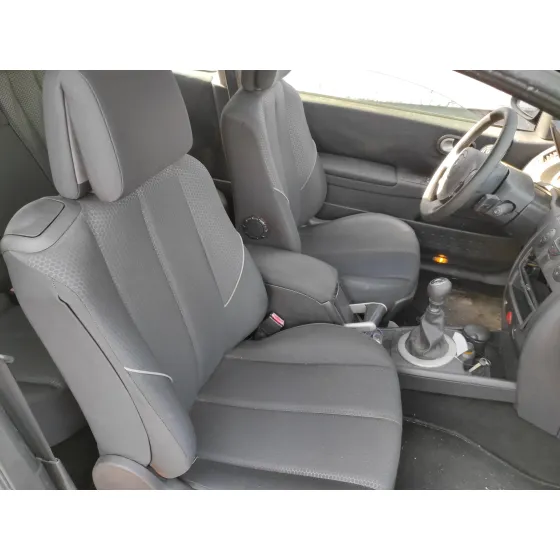 RENAULT MEGANE II BERLINA 3P '2006 1.9 DCI DIESEL FAP NEGRO