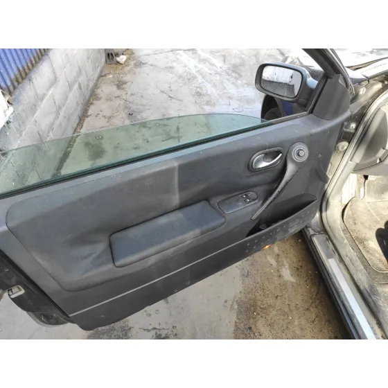 RENAULT MEGANE II BERLINA 3P '2006 1.9 DCI DIESEL FAP NEGRO