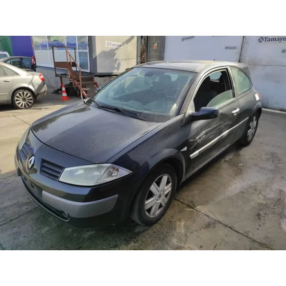 RENAULT MEGANE II BERLINA 3P '2006 1.9 DCI DIESEL FAP NEGRO