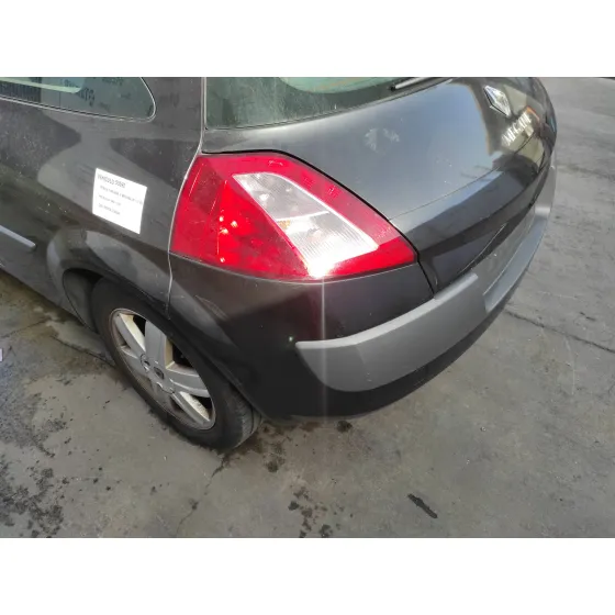 RENAULT MEGANE II BERLINA 3P '2006 1.9 DCI DIESEL FAP NEGRO