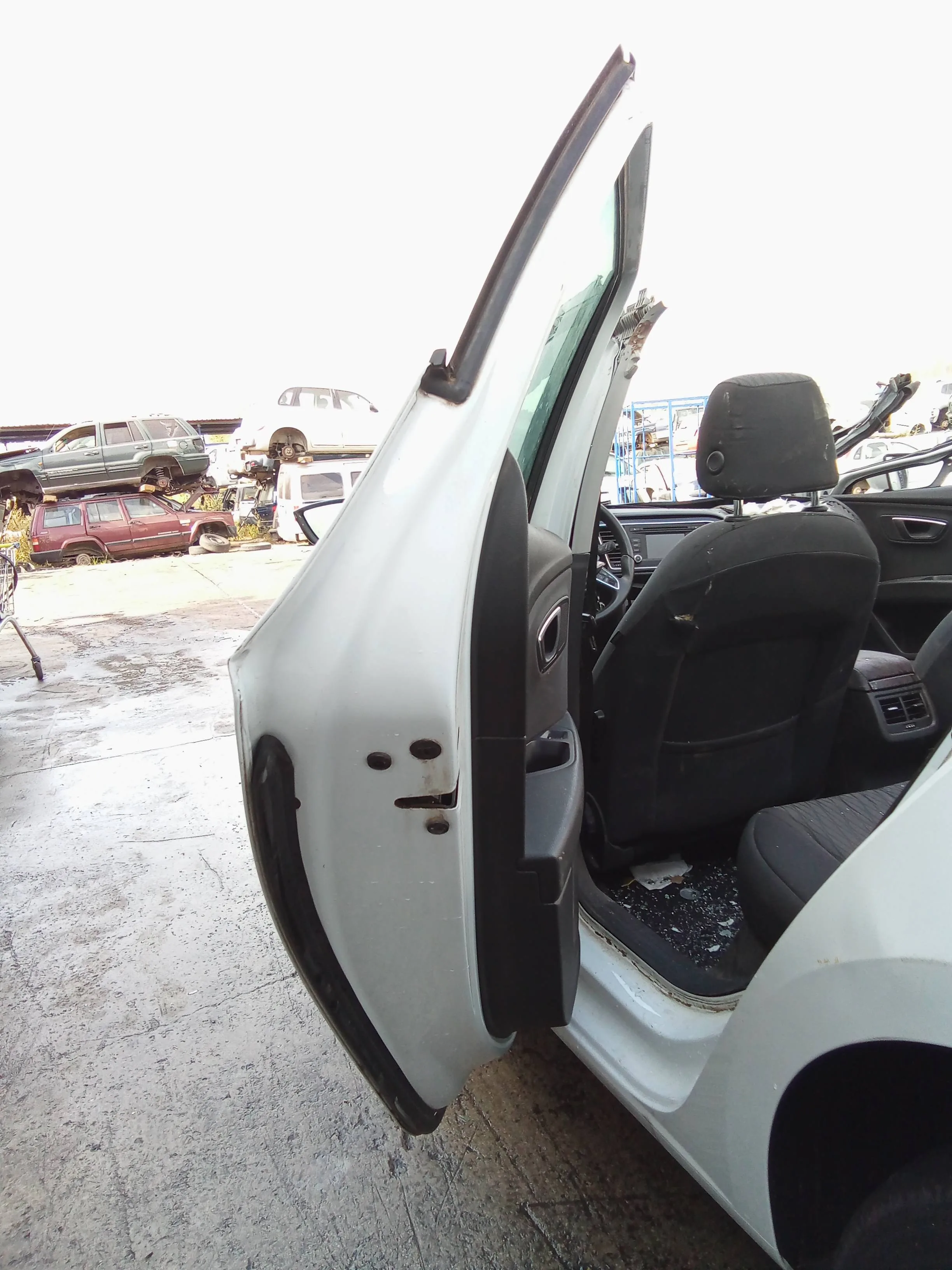 SEAT LEON (5F1) SEAT LEON (5F1) '2013 1.6 TDI BLANCO 2012