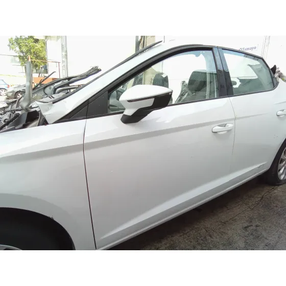 SEAT LEON (5F1) '2013 1.6 TDI BLANCO