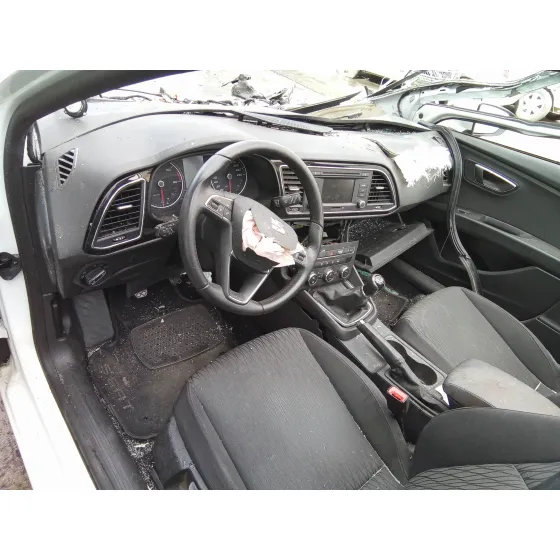 SEAT LEON (5F1) '2013 1.6 TDI BLANCO