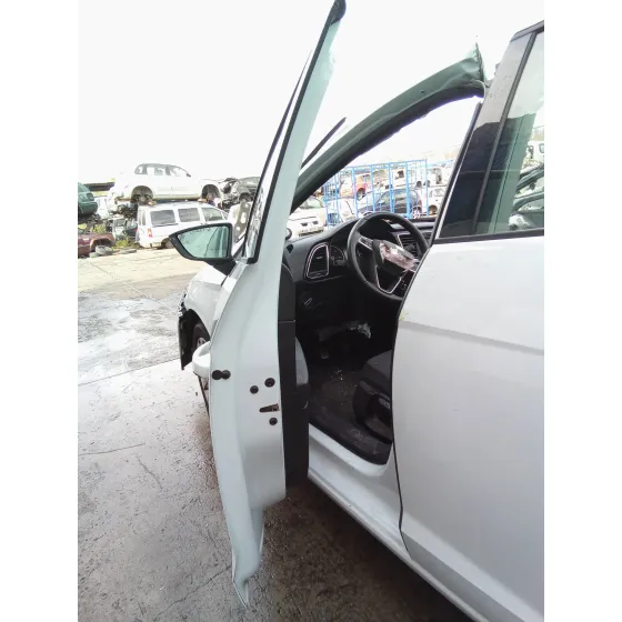 SEAT LEON (5F1) '2013 1.6 TDI BLANCO
