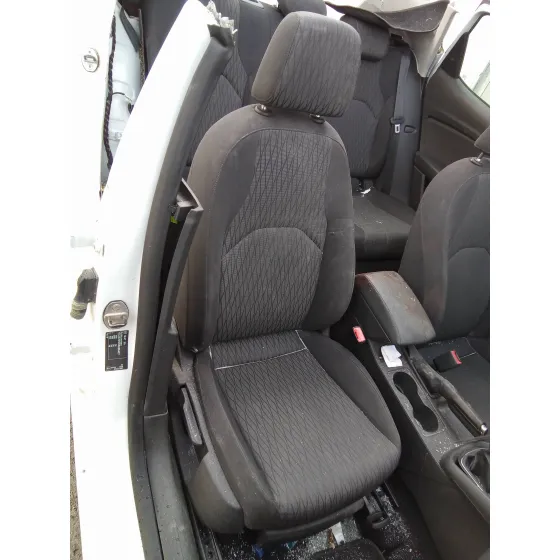 SEAT LEON (5F1) '2013 1.6 TDI BLANCO