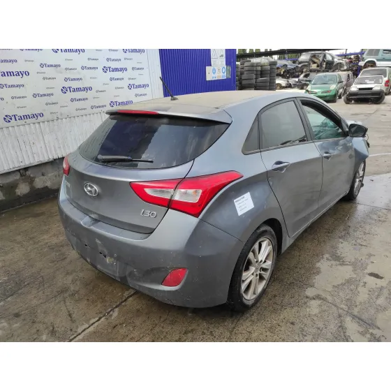 HYUNDAI I30 (GD) '2014 1.6 CRDI CAT GRIS