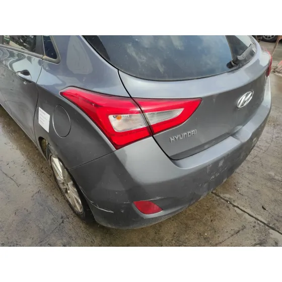 HYUNDAI I30 (GD) '2014 1.6 CRDI CAT GRIS