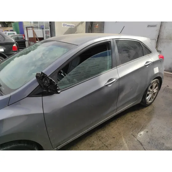 HYUNDAI I30 (GD) '2014 1.6 CRDI CAT GRIS