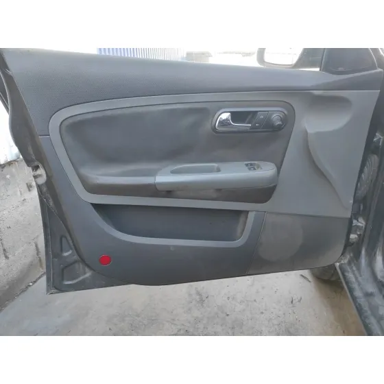 SEAT CORDOBA BERLINA (6L2) '2007 1.9 TDI NEGRO