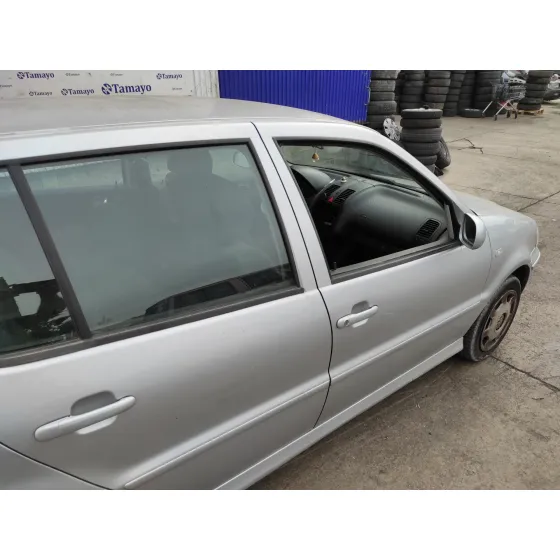 VOLKSWAGEN POLO BERLINA (6N2) '2000 1.4 16V PLATA