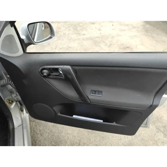 VOLKSWAGEN POLO BERLINA (6N2) '2000 1.4 16V PLATA