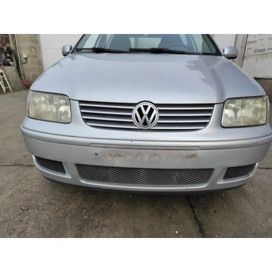 VOLKSWAGEN POLO BERLINA (6N2) '2000 1.4 16V PLATA