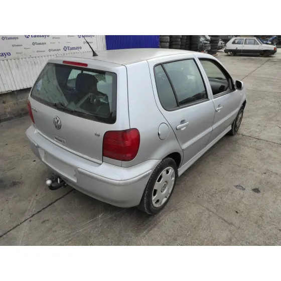 VOLKSWAGEN POLO BERLINA (6N2) '2000 1.4 16V PLATA