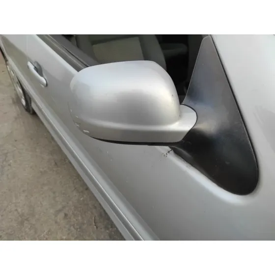 VOLKSWAGEN POLO BERLINA (6N2) '2000 1.4 16V PLATA