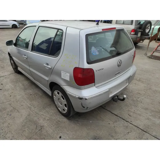 VOLKSWAGEN POLO BERLINA (6N2) '2000 1.4 16V PLATA