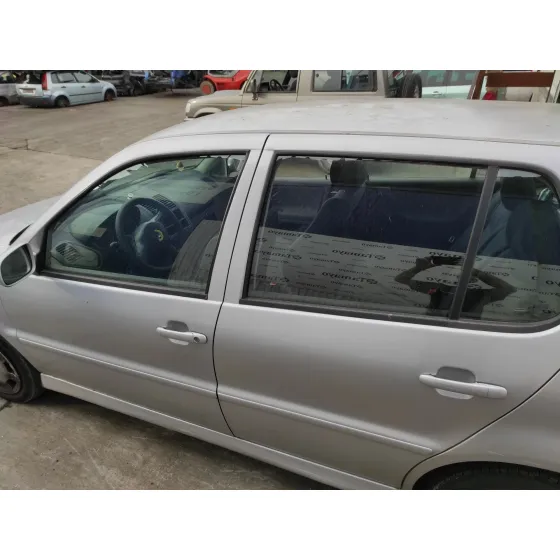 VOLKSWAGEN POLO BERLINA (6N2) '2000 1.4 16V PLATA