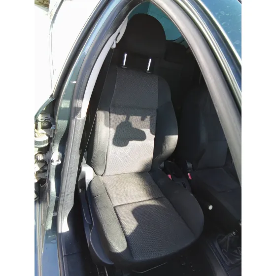 PEUGEOT 207 '2008 1.6 16V HDI GRIS OSCURO