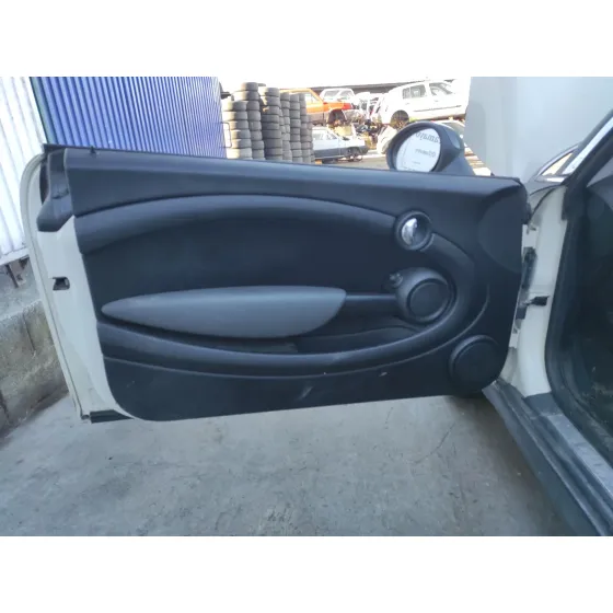 MINI MINI (R56) '2007 * CREMA