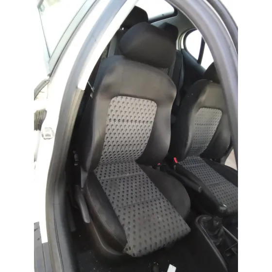 SEAT LEON (1M1) '2006 1.6 16V BLANCO