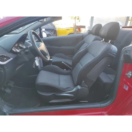 PEUGEOT 207 CC '2008 * ROJO
