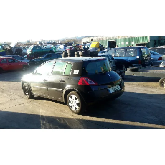 RENAULT MEGANE II BERLINA 3P '2003 1.5 DCI DIESEL NEGRO