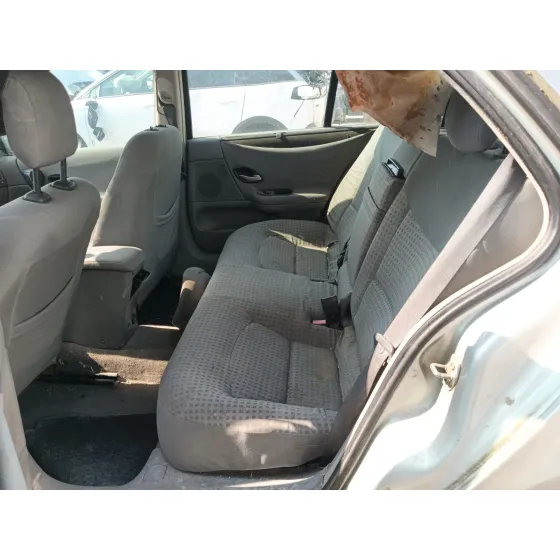 Renault LAGUNA II (BG0/1_) 2001