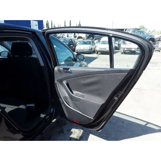 VOLKSWAGEN PASSAT BERLINA (3C2) '2006 2.0 TDI NEGRO