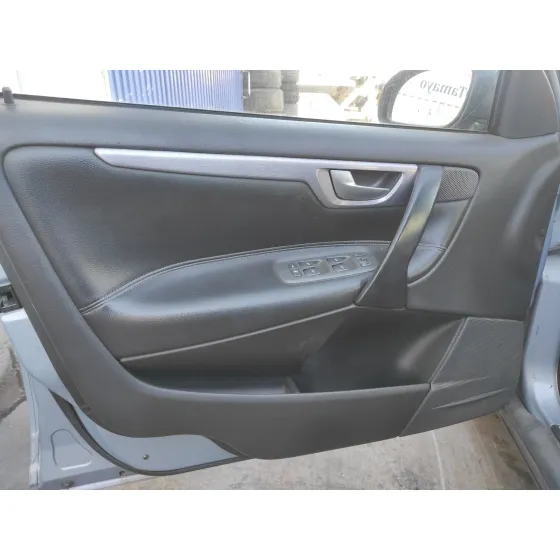 VOLVO V70 FAMILIAR '2002 2.3 20V TURBO CAT GRIS