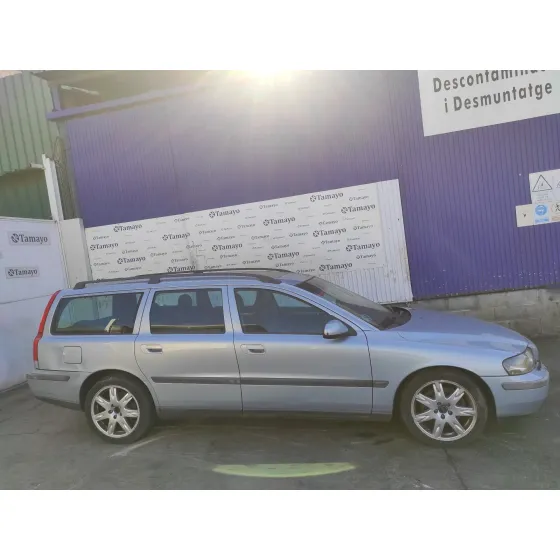 VOLVO V70 FAMILIAR '2002 2.3 20V TURBO CAT GRIS