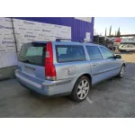 VOLVO V70 FAMILIAR VOLVO V70 FAMILIAR '2002 2.3 20V TURBO CAT GRIS 2000