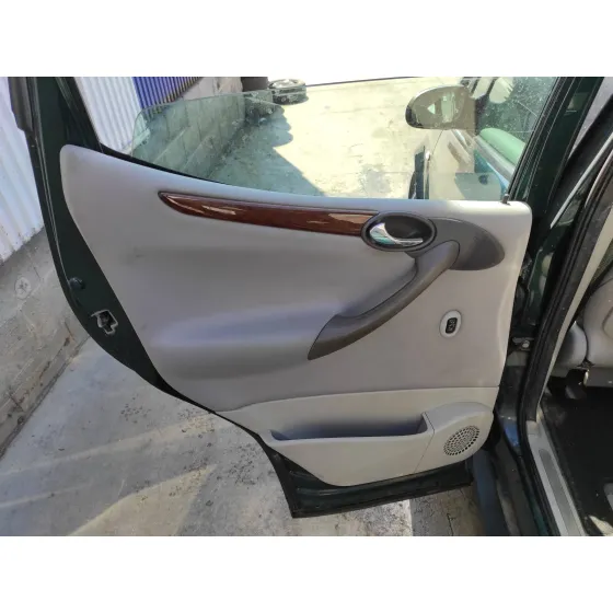 MERCEDES CLASE A (W168) '2002 1.9 CAT VERDE OSCURO