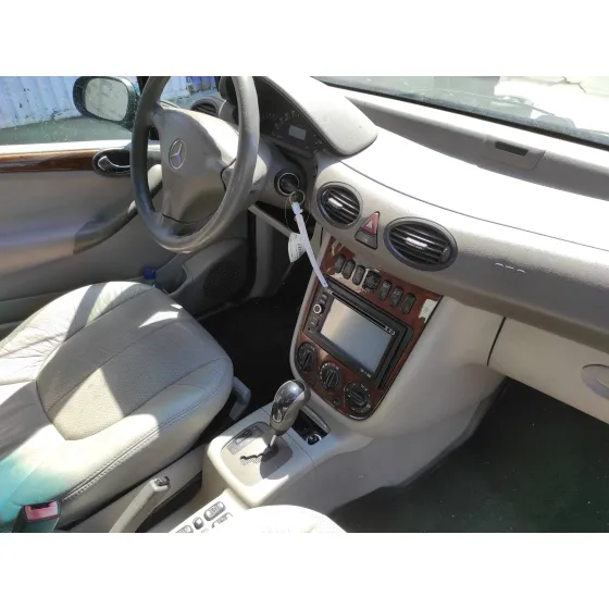 MERCEDES CLASE A (W168) '2002 1.9 CAT VERDE OSCURO