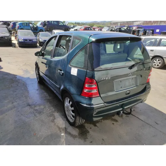 MERCEDES CLASE A (W168) '2002 1.9 CAT VERDE OSCURO
