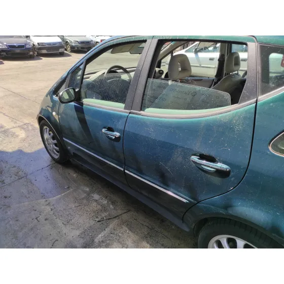 MERCEDES CLASE A (W168) '2002 1.9 CAT VERDE OSCURO