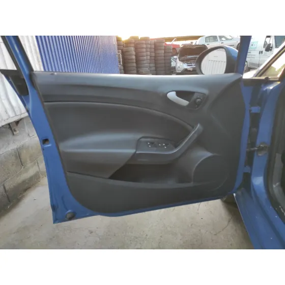 SEAT IBIZA ST (6J8) '2011 * AZUL