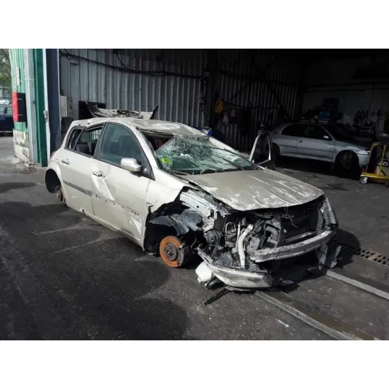 RENAULT MEGANE II BERLINA 5P '2006 AUTHENTIQUE CHAMPAŃ