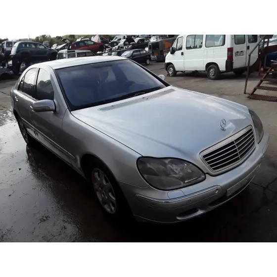 MERCEDES CLASE S (W220) BERLINA '2000 4.3 V8 24V CAT PLATA