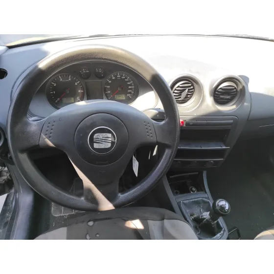 SEAT IBIZA (6L1) '2002 1.4 16V NEGRO