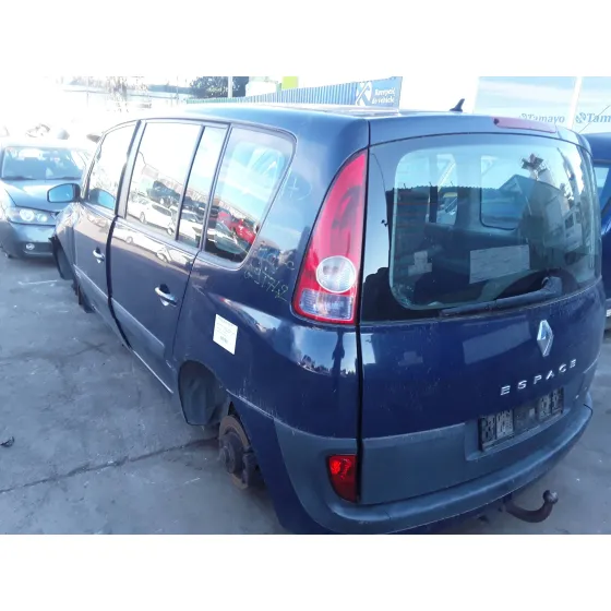 RENAULT ESPACE IV (JK0) '2004 2.2 DCI TURBODIESEL NEGRO