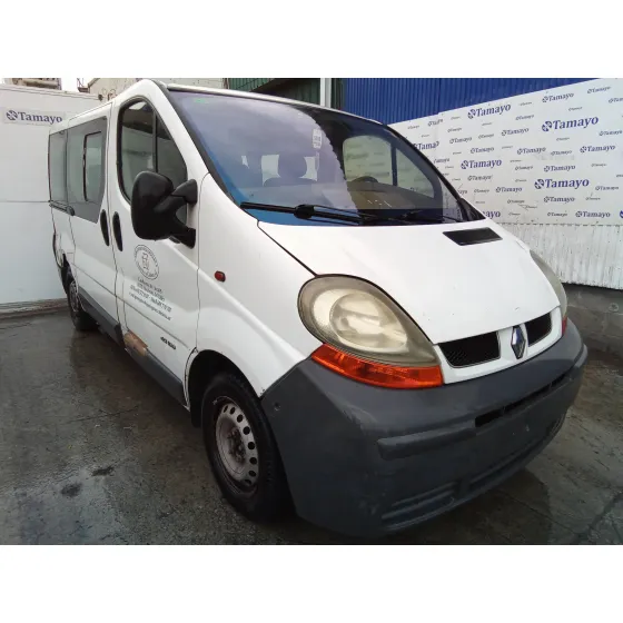 RENAULT TRAFIC COMBI (AB 4.01) '2004 1.9 DIESEL BLANCO