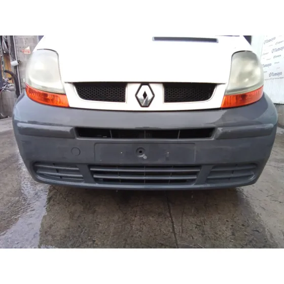 RENAULT TRAFIC COMBI (AB 4.01) '2004 1.9 DIESEL BLANCO