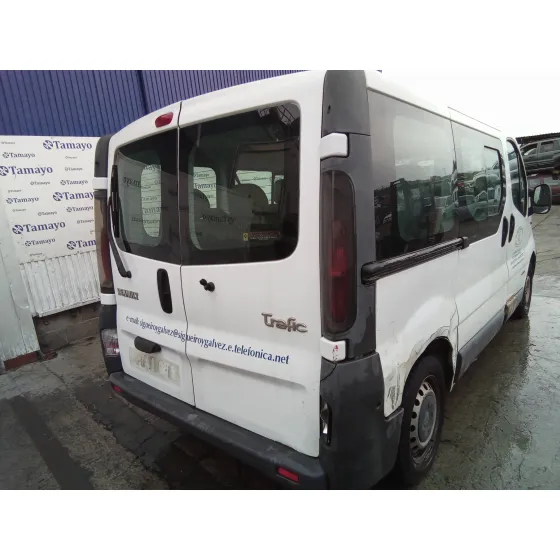 RENAULT TRAFIC COMBI (AB 4.01) '2004 1.9 DIESEL BLANCO