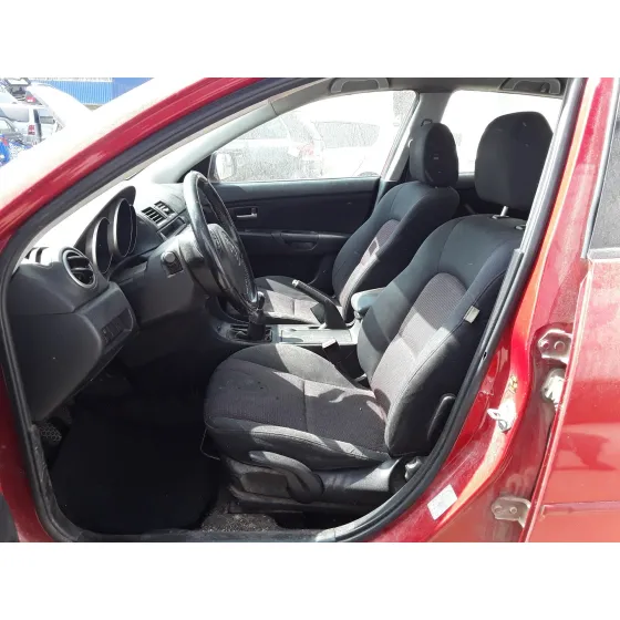 MAZDA 3 BERLINA (BK) '2006 * ROJO